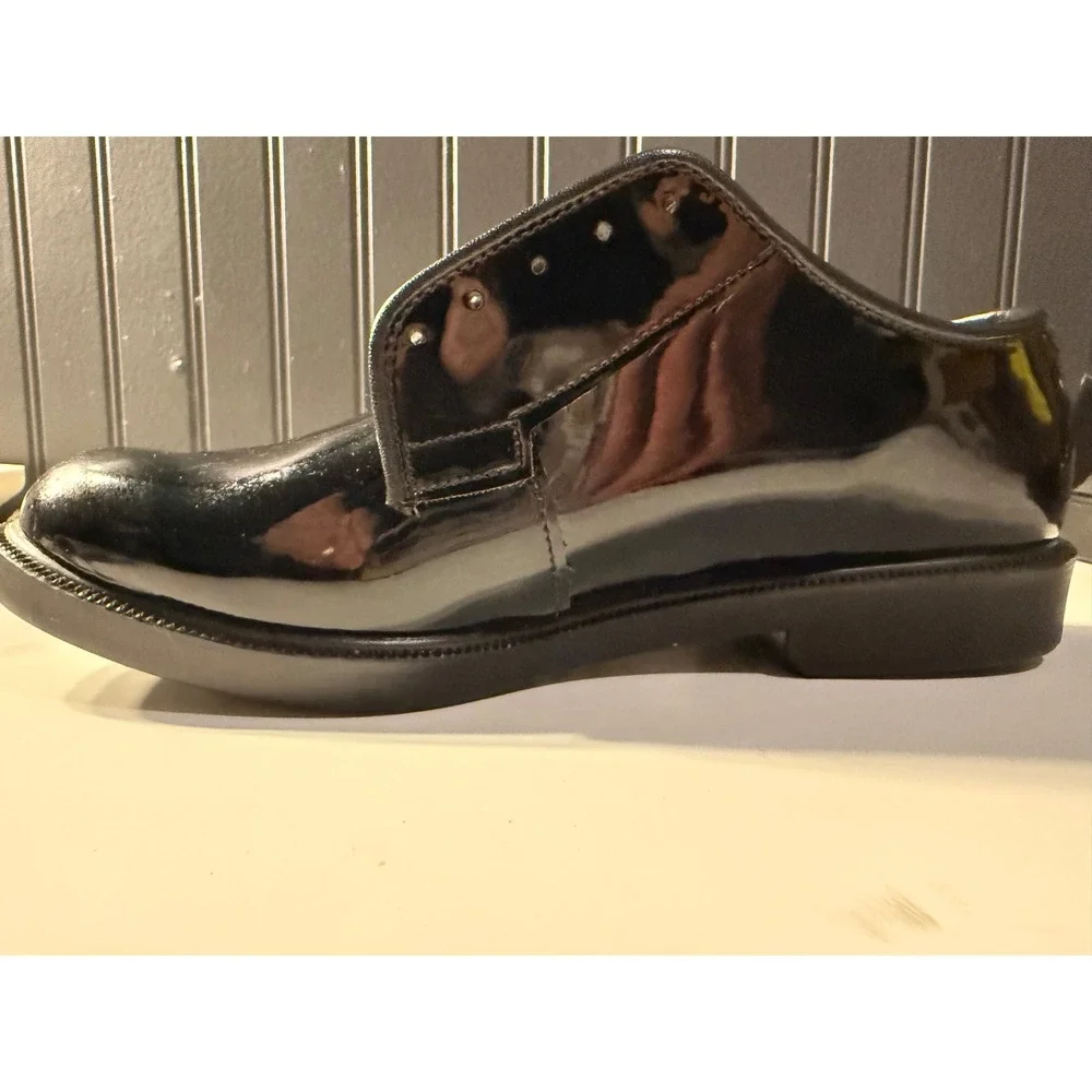 Bates dress shoes shiny
